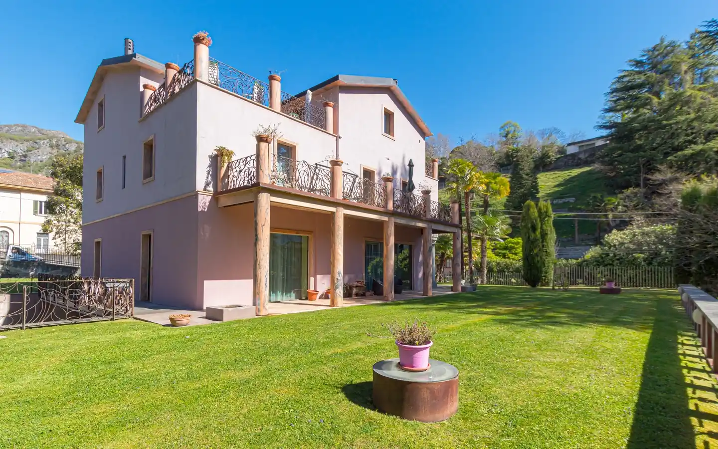 IB 818 Villa vista Lago con piscine e domotica a Tremezzo