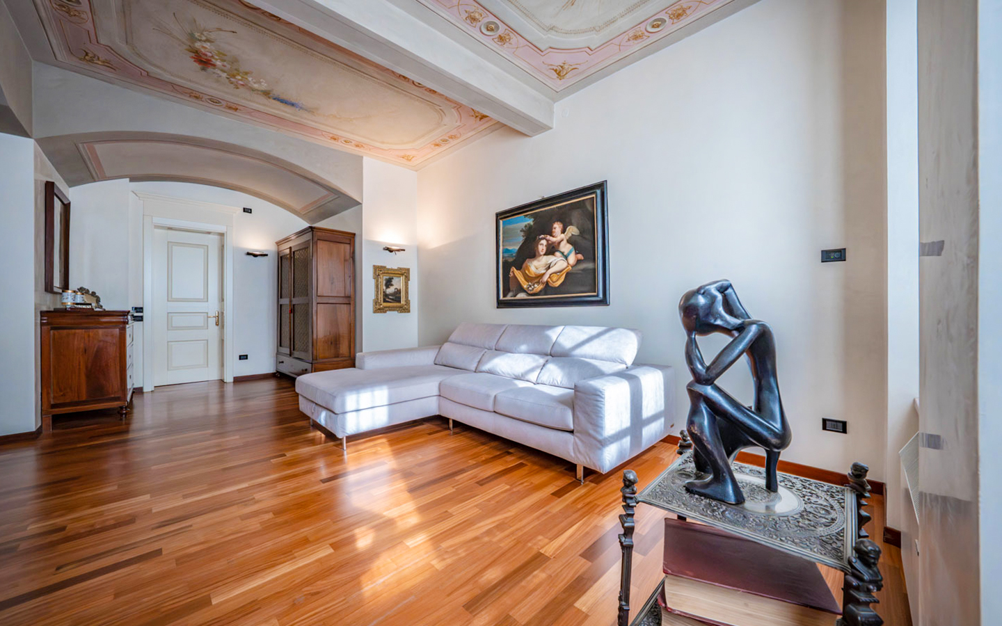 Luksusowy Apartament w Historycznym Pałacu z XVII wieku w Parmie, Via Cavour