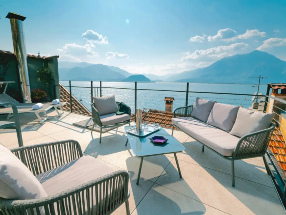 IB 841 Leilighet med terrasse og utsikt over innsjøen i Fiumelatte (1)