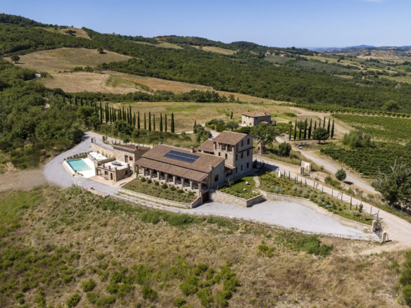 IB 847 Designervilla mit Pool in Cinigiano