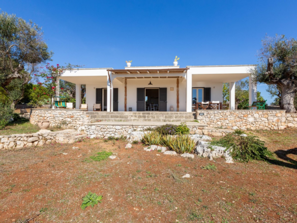 Villa Vista Mare med Pajara og middelhavshave i Pescoluse, Puglia