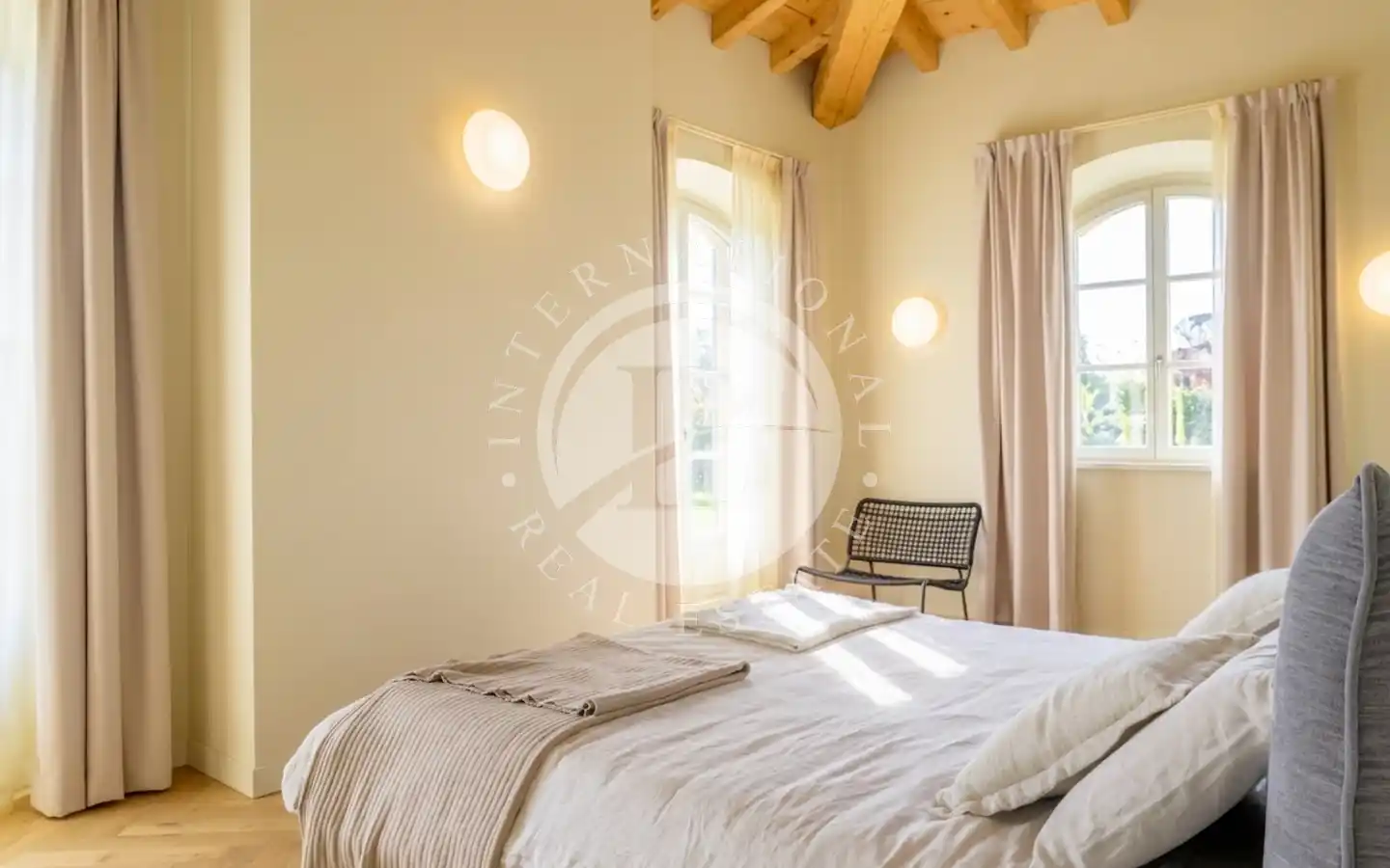 Esclusiva Villa Con Piscina E Giardino A Forte Dei Marmi
