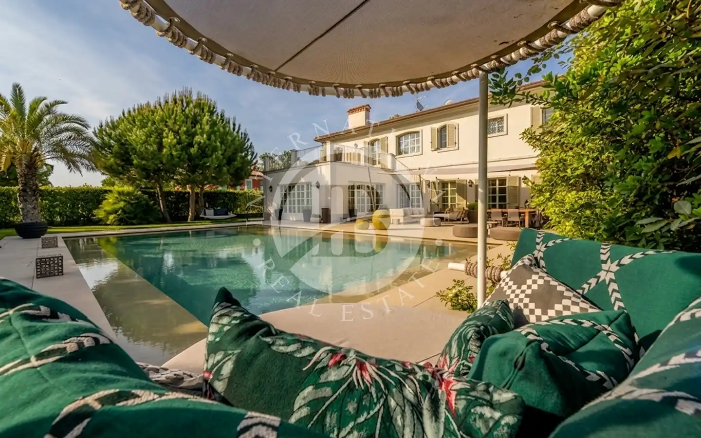 Esclusiva Villa Con Piscina E Giardino A Forte Dei Marmi