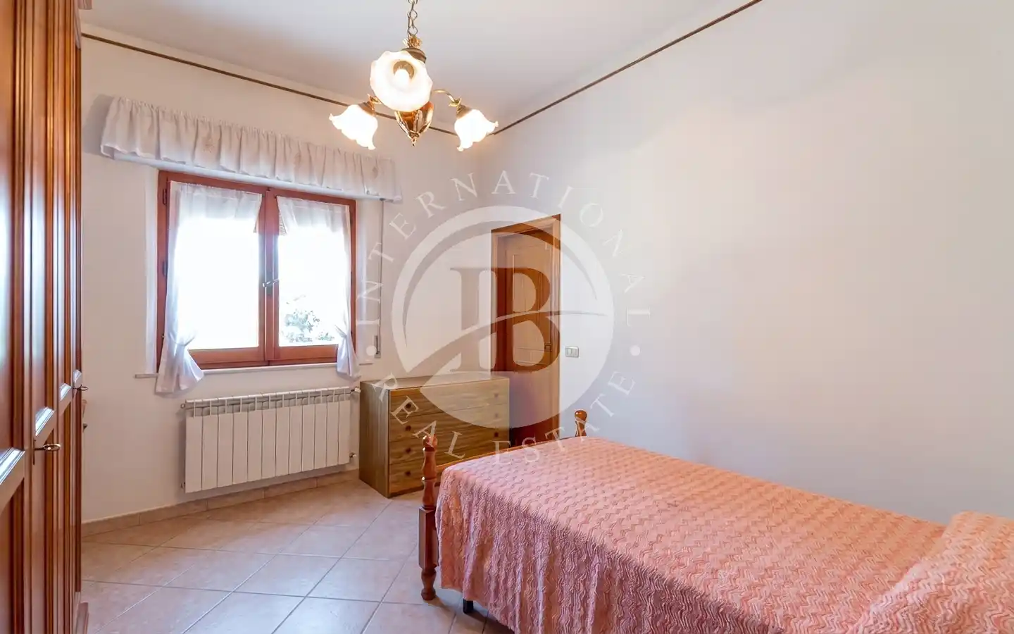 Villa di prestigio in Nuda Proprietà a Montepulciano
