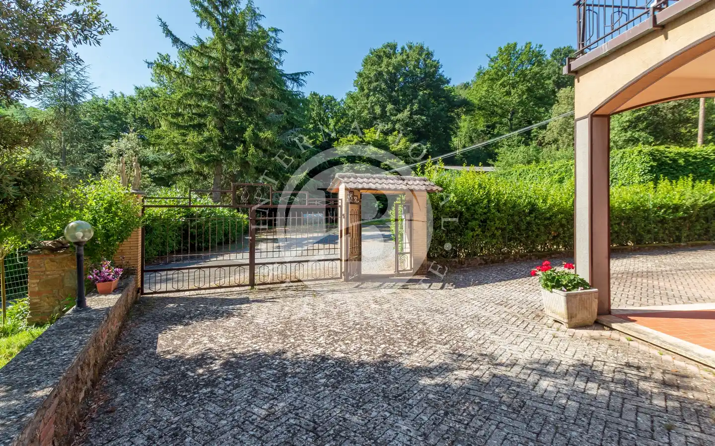 Villa di prestigio in Nuda Proprietà a Montepulciano