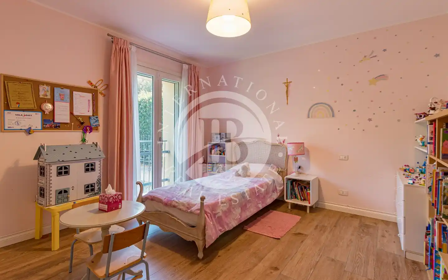 Villa Ristrutturata In Classe A4 Con Domotica, Piscina E Garage A Pochi Km Dal Mare