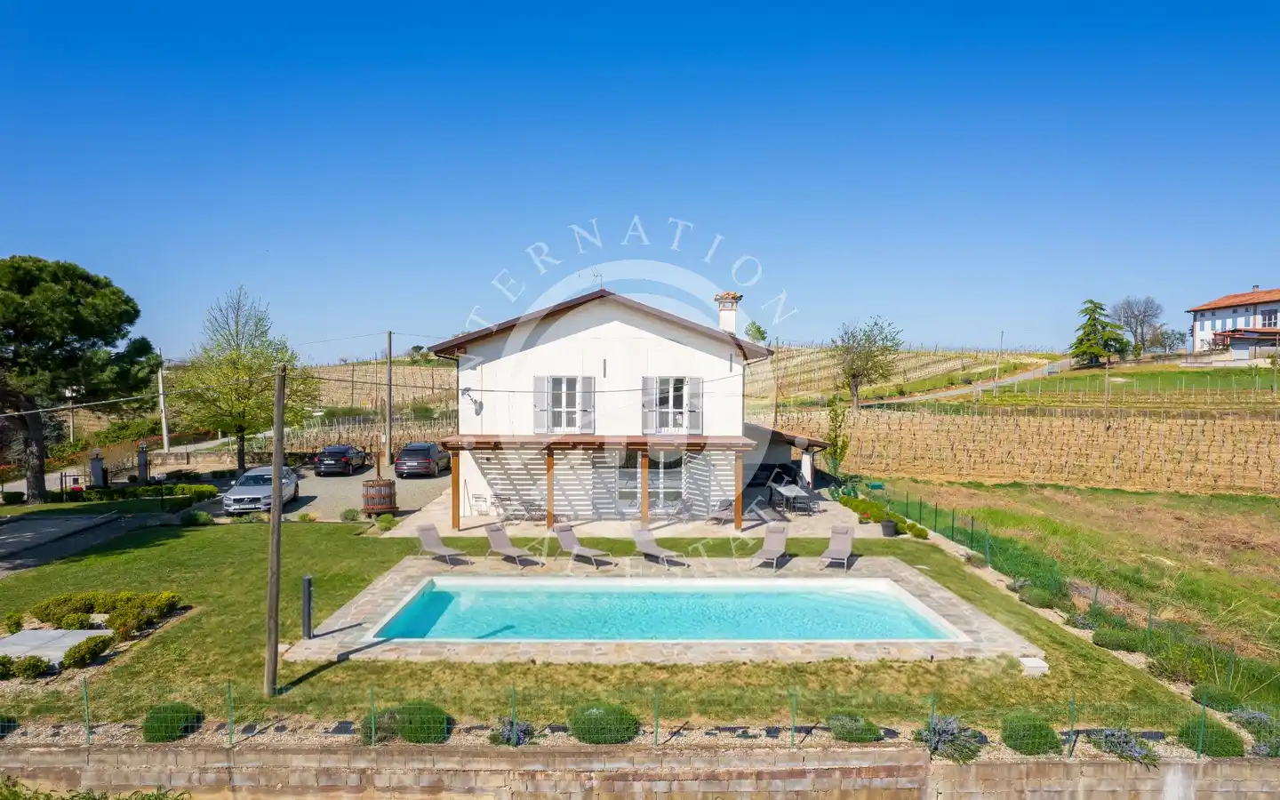 IB 872 Villa ristrutturata con piscina a Nizza Monferrato (2)
