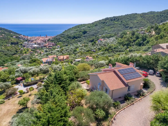 IB 873 Villa con vista mare panoramica a Noli