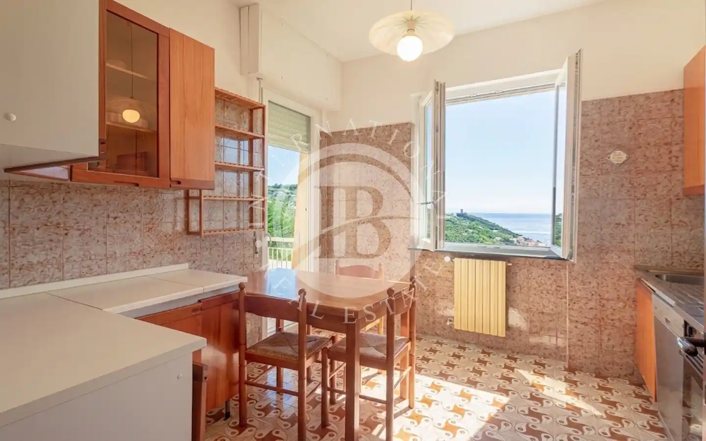 Villa In Posizione Riservata E Vista Mare Aperta A Noli