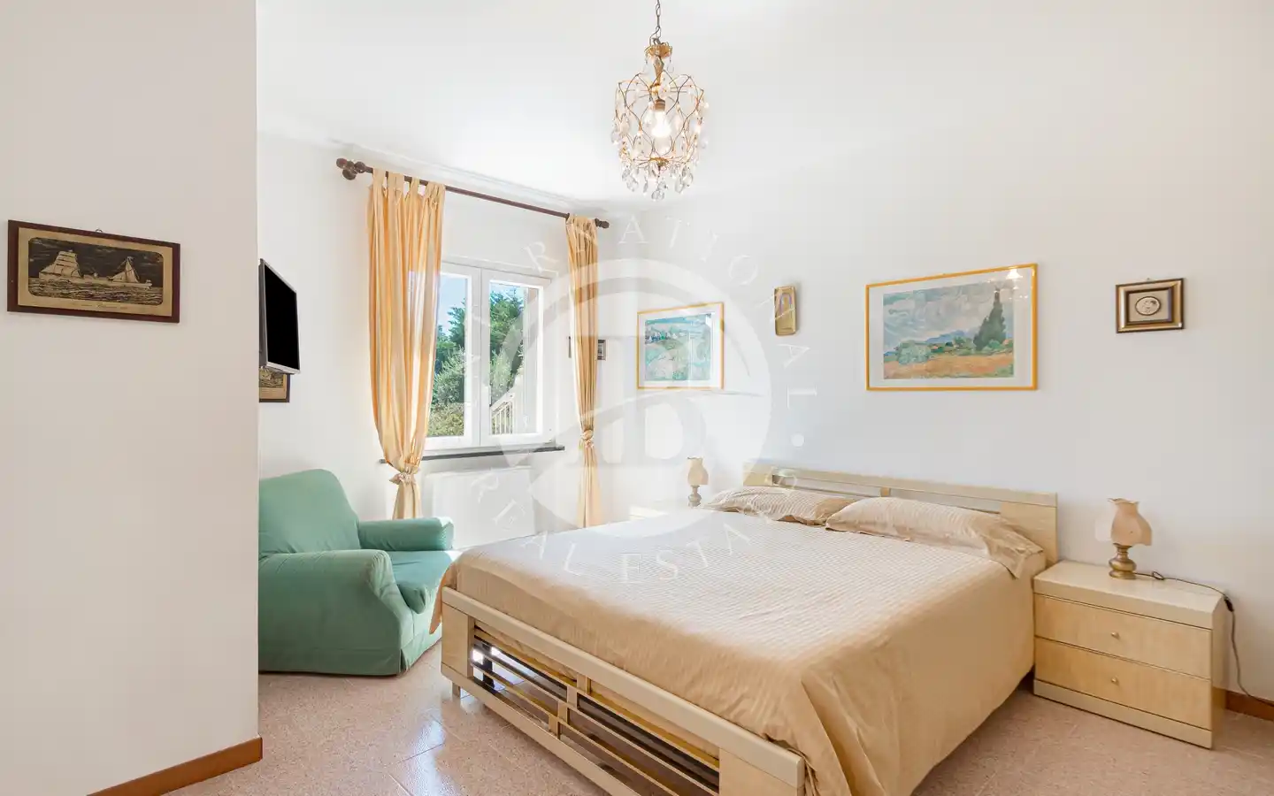 Villa In Posizione Riservata E Vista Mare Aperta A Noli