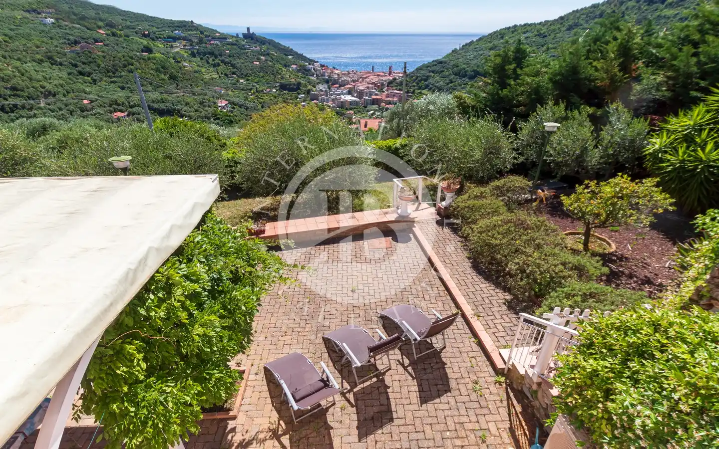 Villa In Posizione Riservata E Vista Mare Aperta A Noli