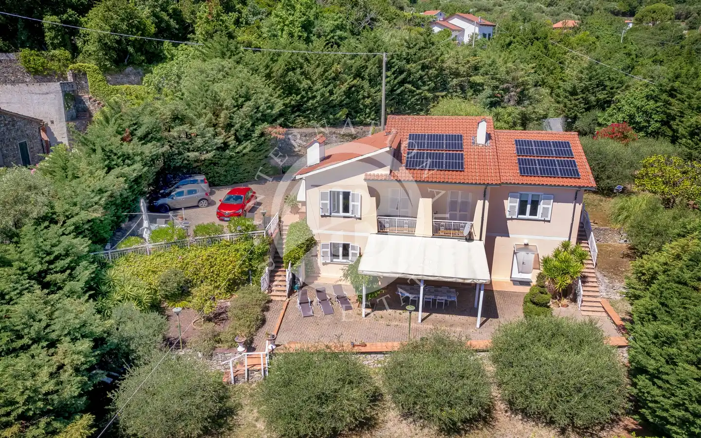 Villa In Posizione Riservata E Vista Mare Aperta A Noli