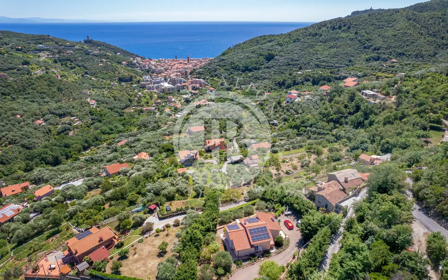 Villa In Posizione Riservata E Vista Mare Aperta A Noli