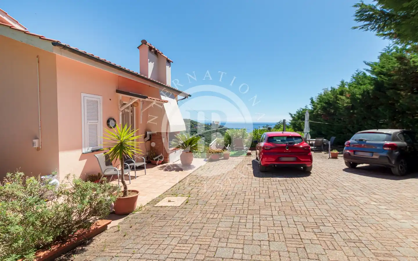 Villa In Posizione Riservata E Vista Mare Aperta A Noli