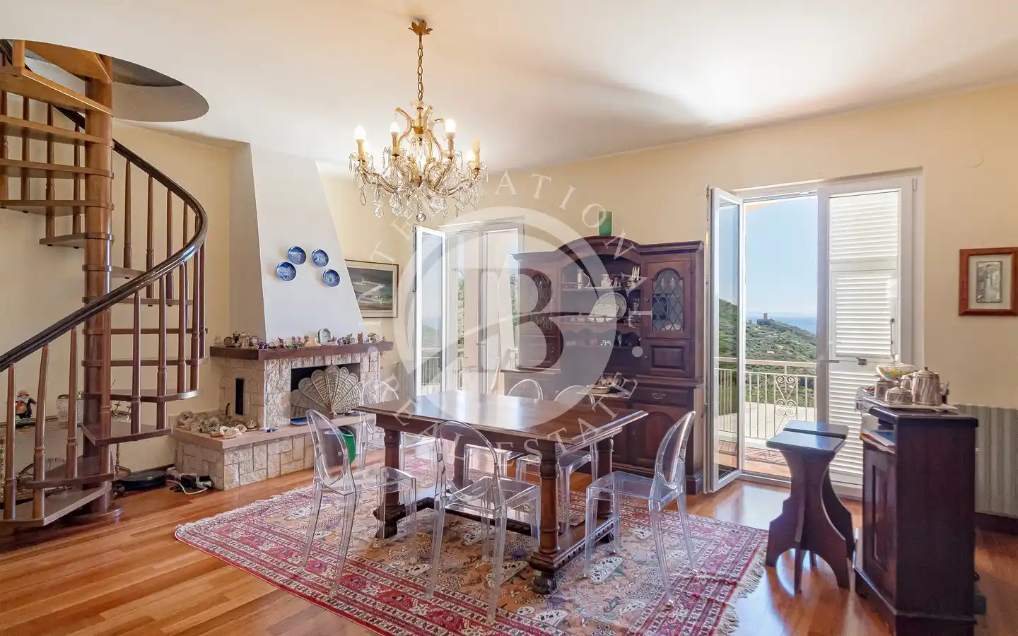 Villa In Posizione Riservata E Vista Mare Aperta A Noli