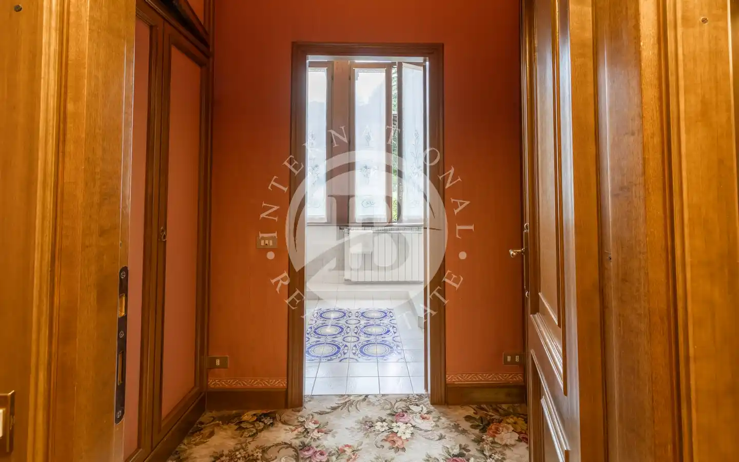 Prestigiosa Residenza In Villa Del 1900 Con Parco Secolare – Varese