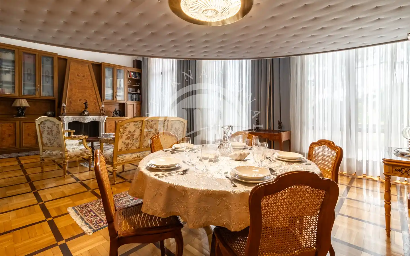Prestigiosa Residenza In Villa Del 1900 Con Parco Secolare – Varese