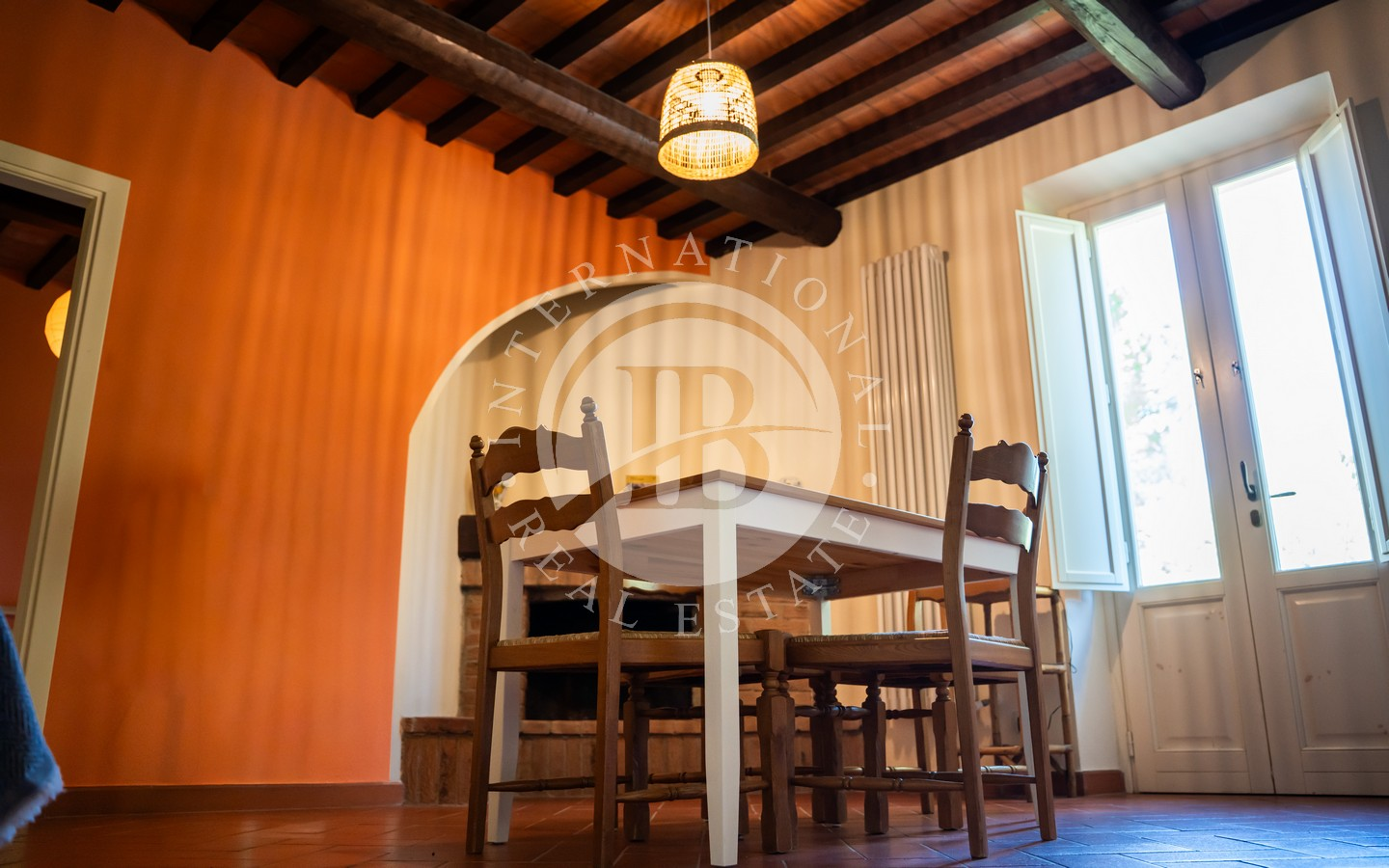 Porzione Di Casale Toscano Con Piscina, Dependance E 4.200 mq Di Terreno