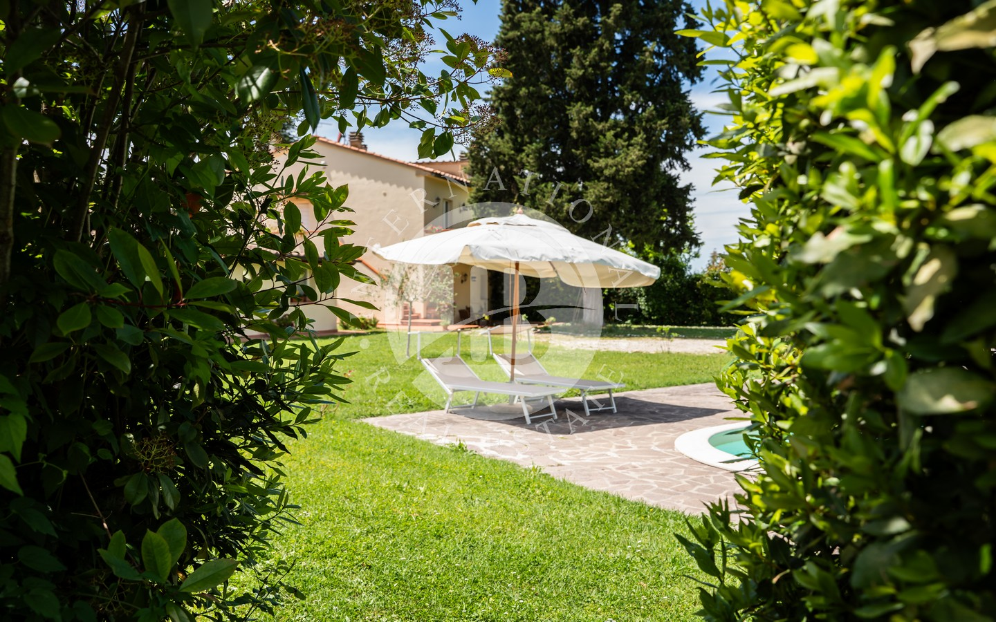 Porzione Di Casale Toscano Con Piscina, Dependance E 4.200 mq Di Terreno