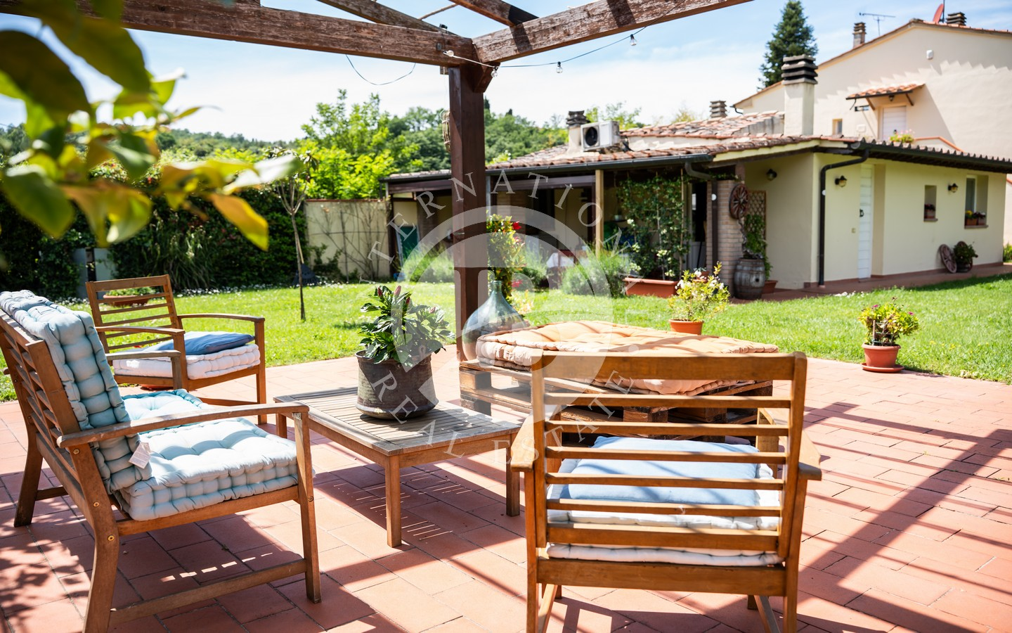 Porzione Di Casale Toscano Con Piscina, Dependance E 4.200 mq Di Terreno