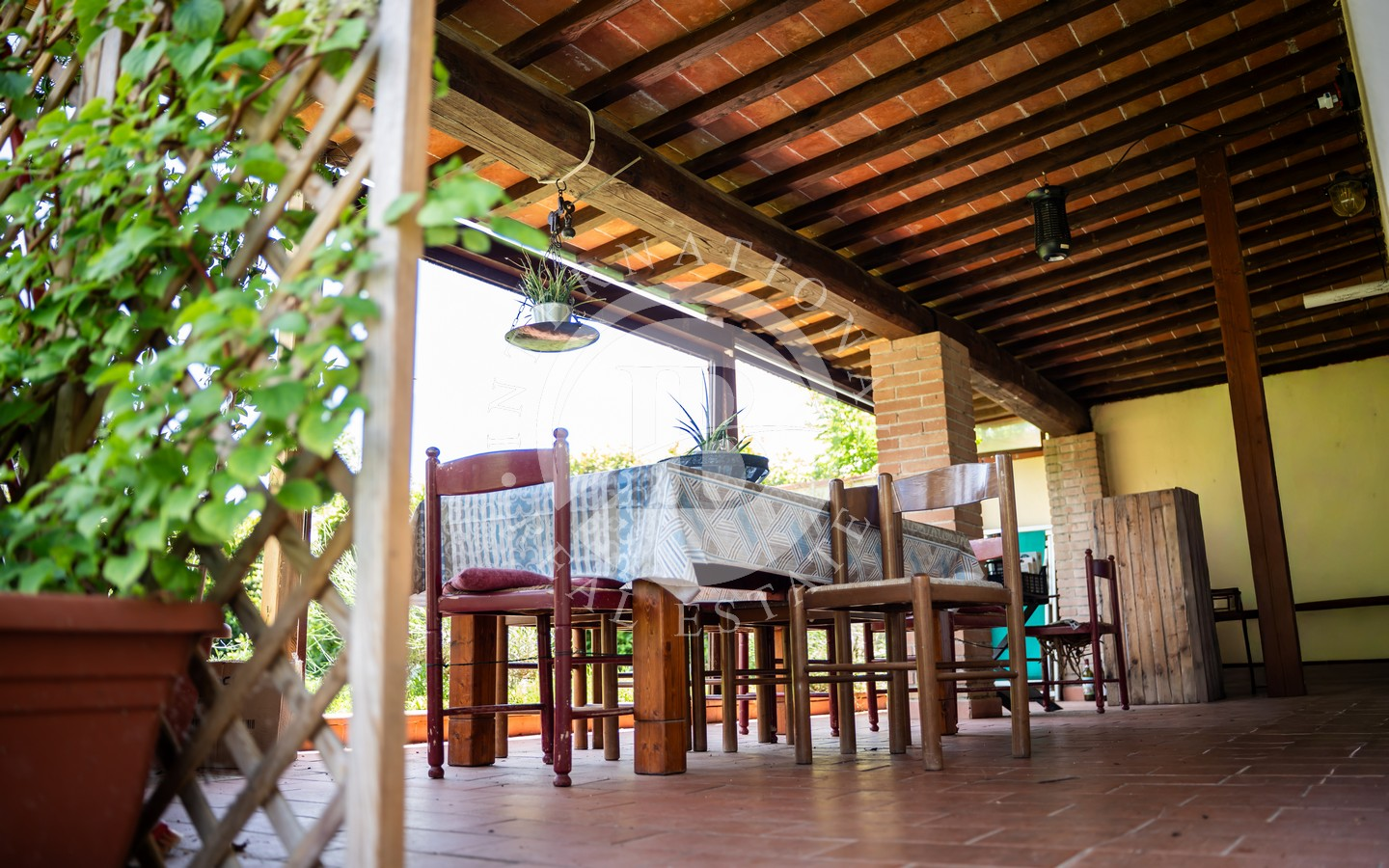 Porzione Di Casale Toscano Con Piscina, Dependance E 4.200 mq Di Terreno