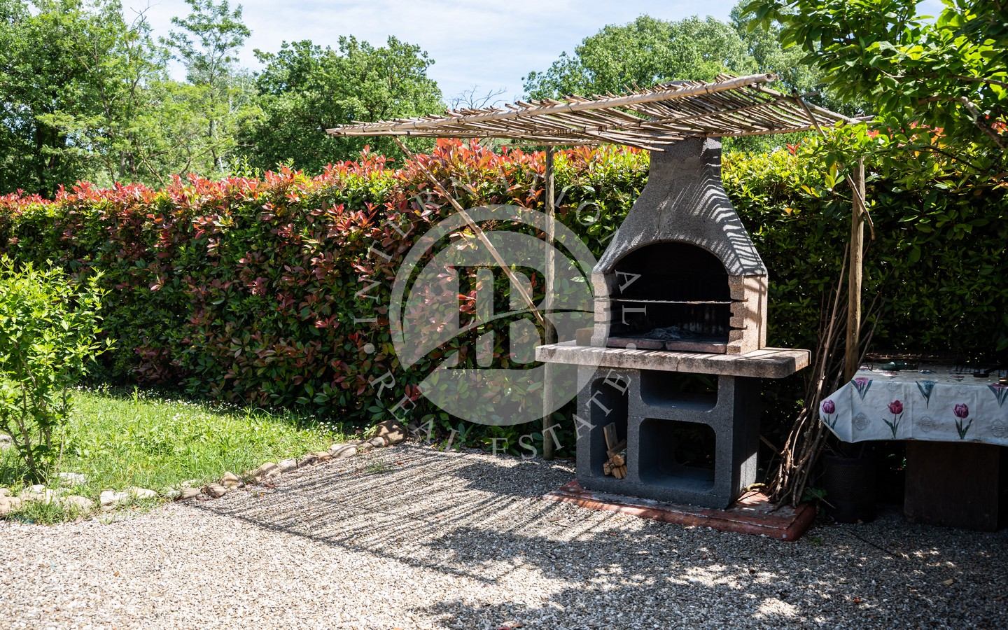 Porzione Di Casale Toscano Con Piscina, Dependance E 4.200 mq Di Terreno