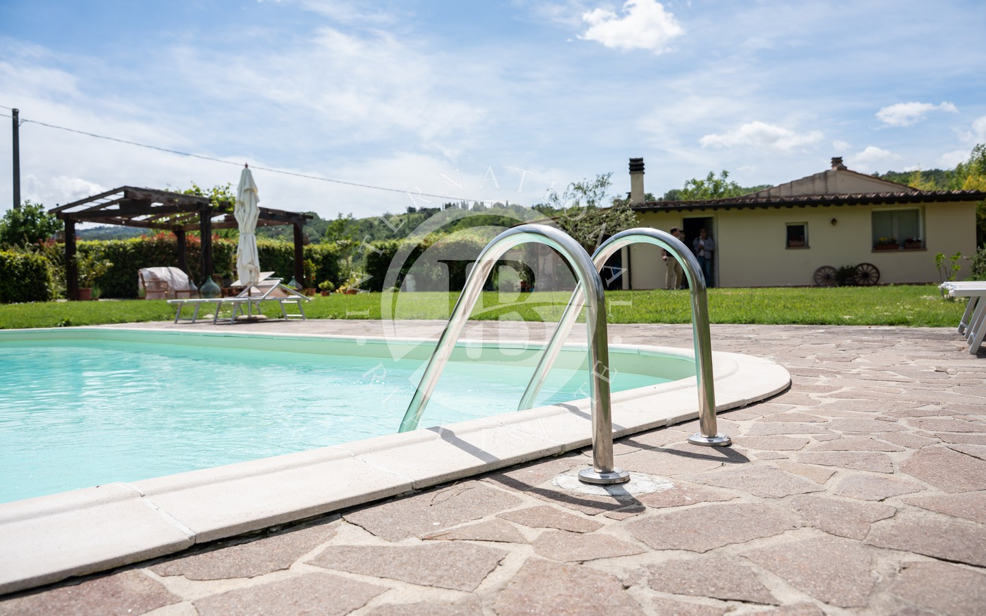 Porzione Di Casale Toscano Con Piscina, Dependance E 4.200 mq Di Terreno