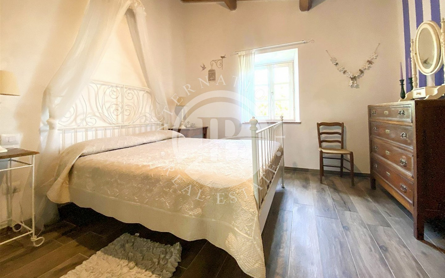Casale In Pietra Dell’Ottocento Con Dependance E 3.500 Mq Di Giardino