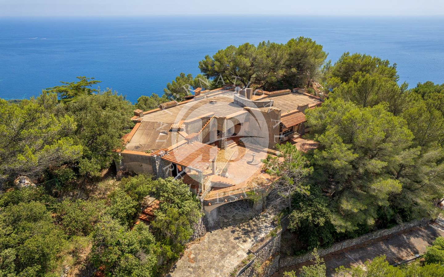 Esclusiva Proprietà Con Vista Panoramica Sulla Costa Azzurra, Mortola Superiore