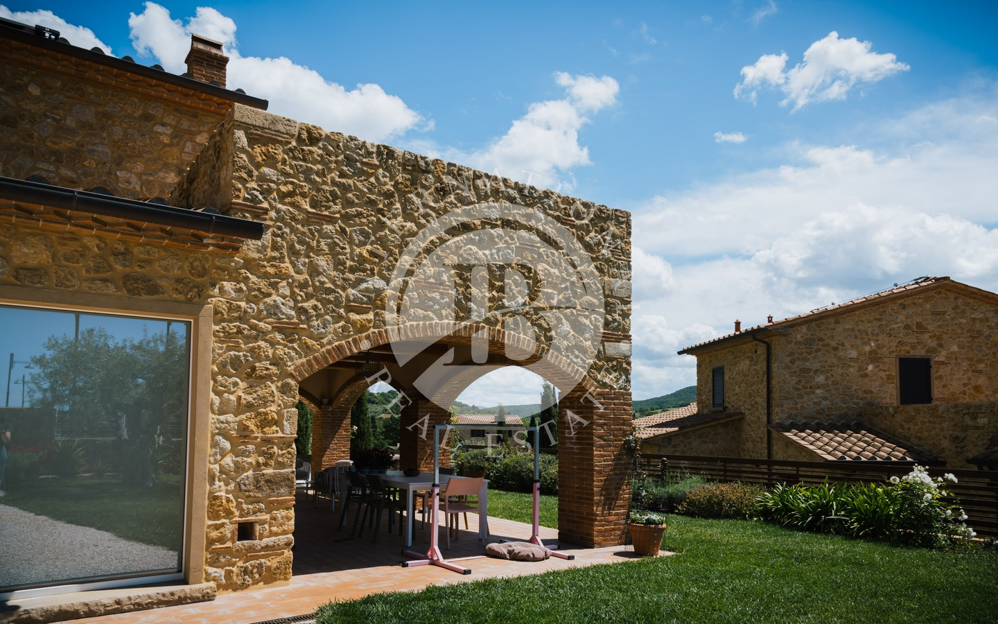 Villa Di Nuova Costruzione Con Vista Mare, Terrazze Panoramiche E Possibilità Di Piscina